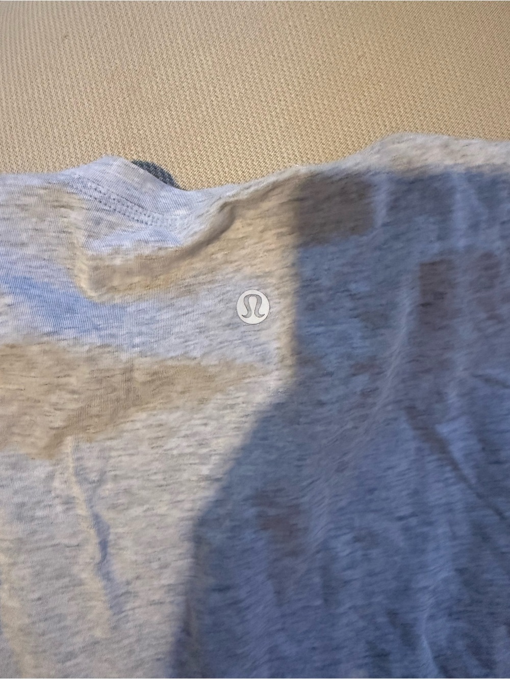 Lululemon cropped gray tshirt - Picture 3 of 3